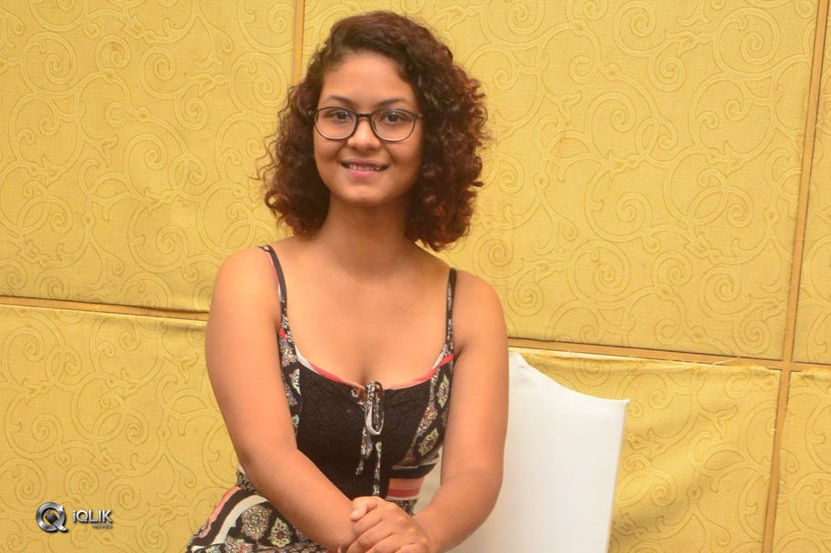 Aditi-Myakal-At-Ami-Thumi-Movie-Success-Meet